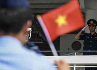 Vietnam Conducts Joint Drill in South China Sea to Bolster Territorial Claims news-12082024-103720