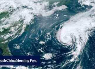 Hurricane Ernesto Hits Bermuda, Thousands Without Power news-17082024-205233