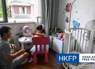 Chinese Fathers Challenge Traditional Gender Roles by Taking on Household Duties news-21092024-154324