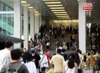 Moving Forward: Chief Executive Urges Hong Kong Companies to Focus on Future Success news-17102024-084142