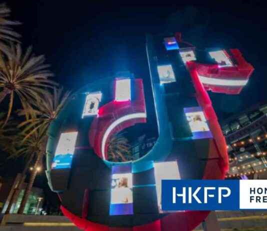 Navigating Controversies: TikTok’s China Connection and Billion User Base navigating-controversies-tiktoks-china-connection-and-billion-user-base