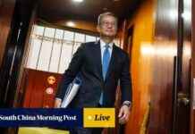 Hong Kong Budget 2025: Public Servants’ Pay Freeze and Job Cuts hong-kong-budget-2025-public-servants-pay-freeze-and-job-cuts