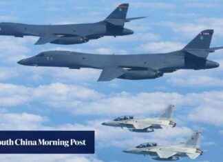Philippine and US planes send message to China near shoal. philippine-and-us-planes-send-message-to-china-near-shoal