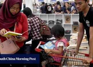 Indonesia’s New History Books: Revisiting Past Rights Abuses ndonesias-new-history-books-revisiting-past-rights-abuses